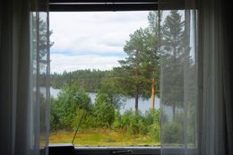Room with  lake view in Lapland